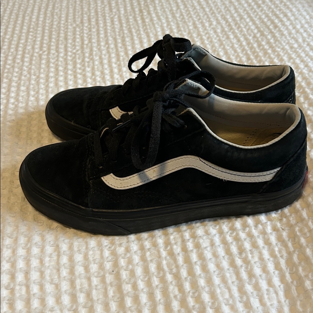 Vans Women’s Black Sneakers with White Stripe - Picture 2 of 5